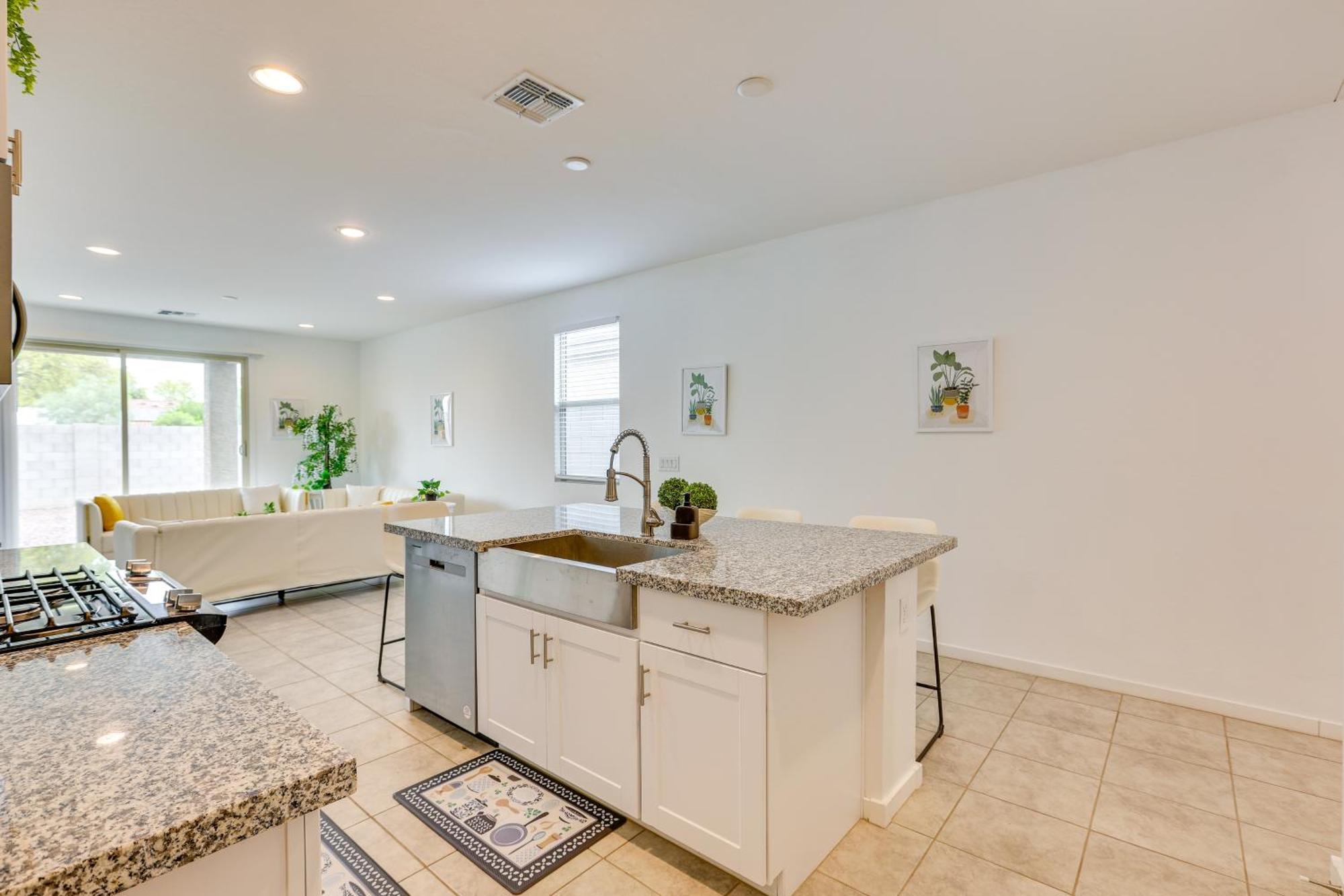 10 Mi To Dtwn Near Hiking And Biking! Holiday home